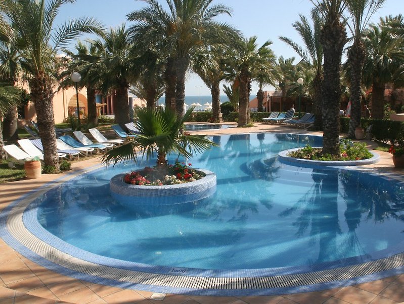 Urlaub im Oasis Marine Hotel Club 2024/2025 - hier günstig online buchen