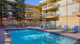 Urlaub im La Quinta Inn & Suites by Wyndham Oakland - Hayward - hier günstig online buchen