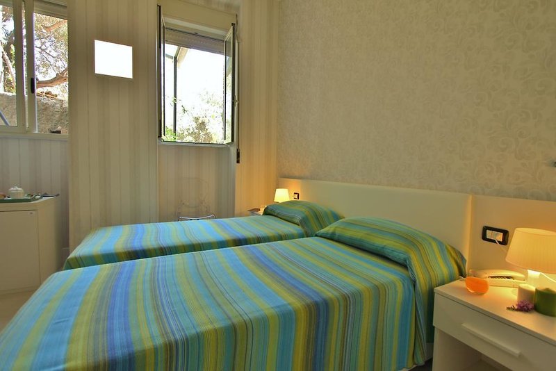 Urlaub im Hotel Baia Azzurra 2024/2025 - hier günstig online buchen
