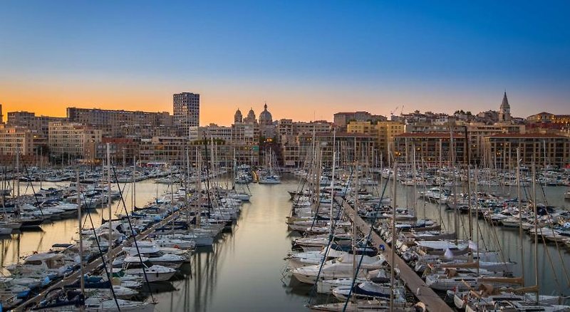 Urlaub im Radisson Blu Marseille Vieux Port 2024/2025 - hier günstig online buchen